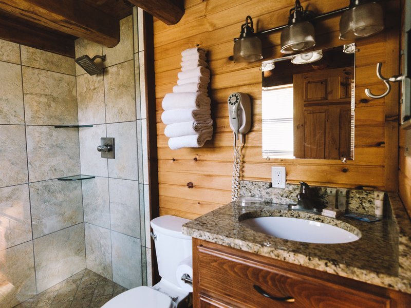 Shower bathroom, Ponca Cabin 1