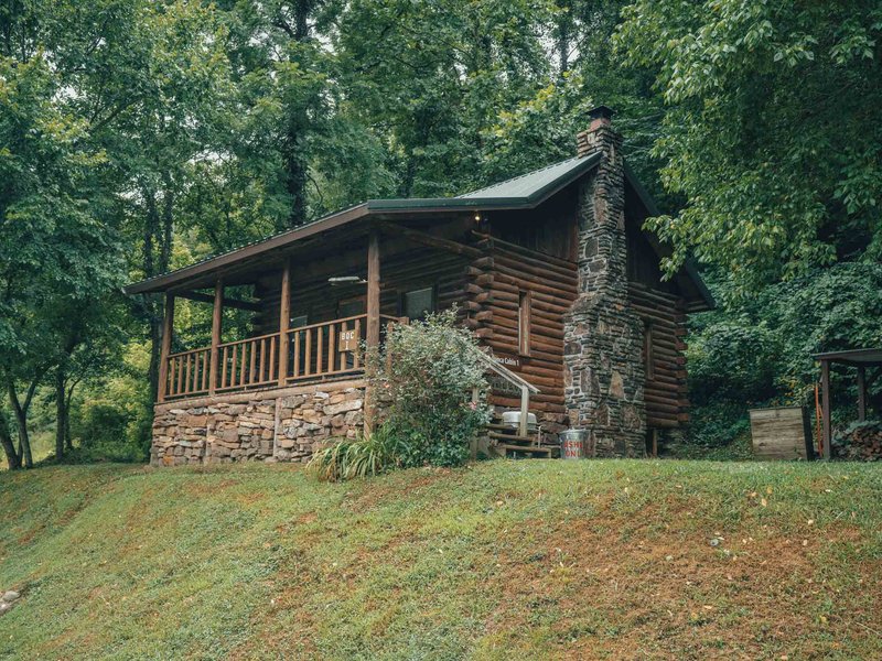 Ponca Cabin 1