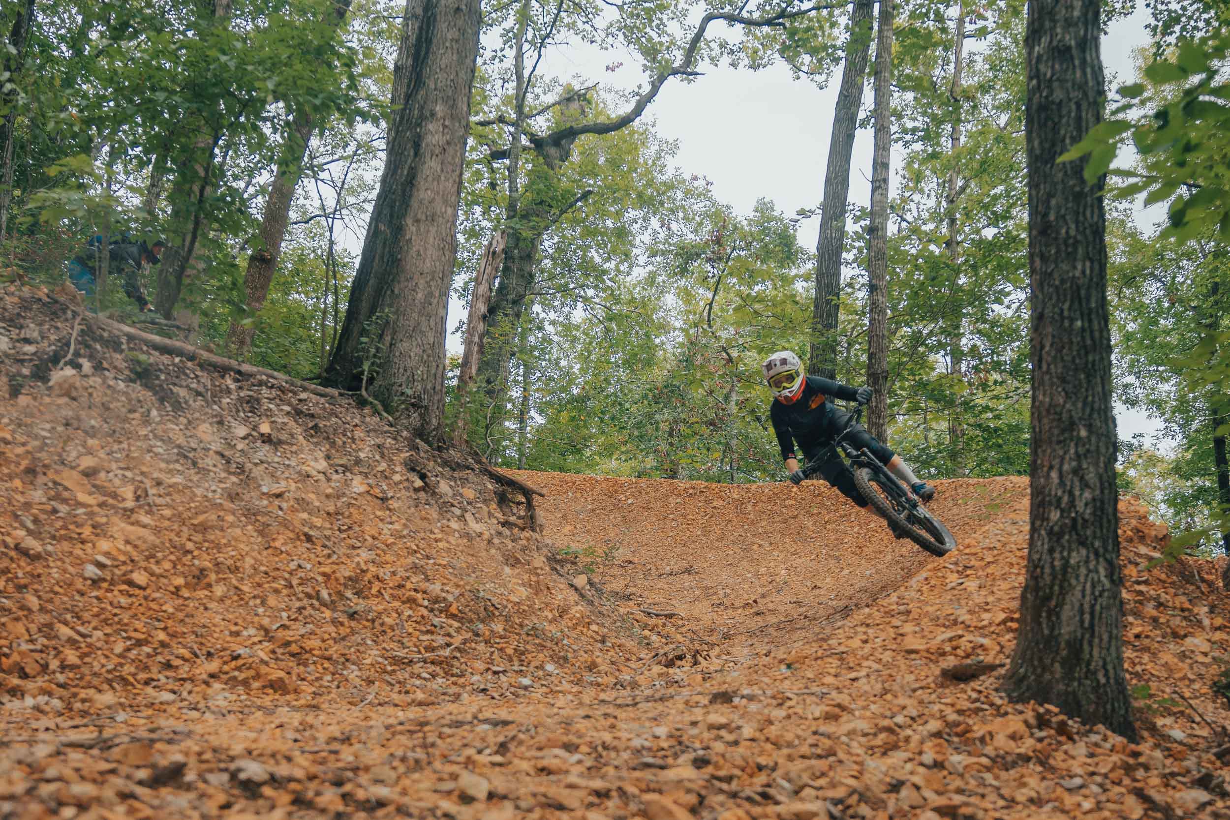 dh trail