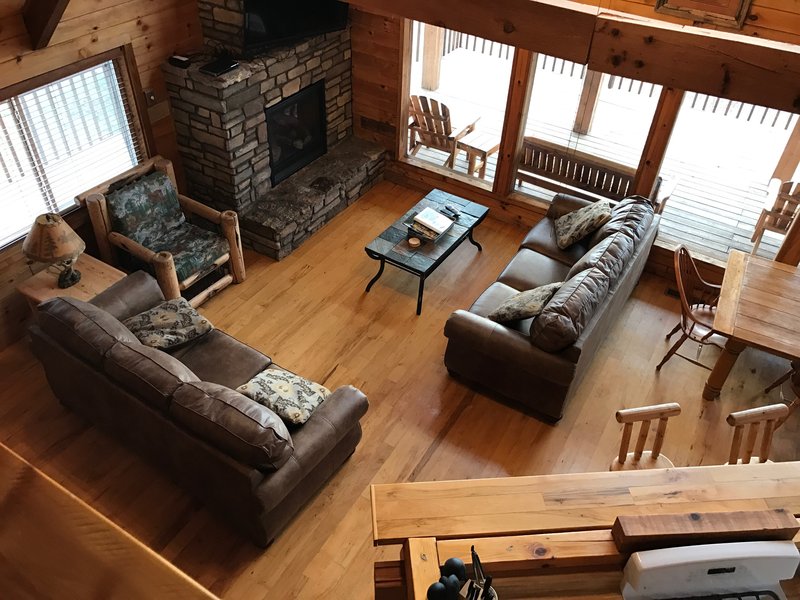 View of the cabin's new furniture.