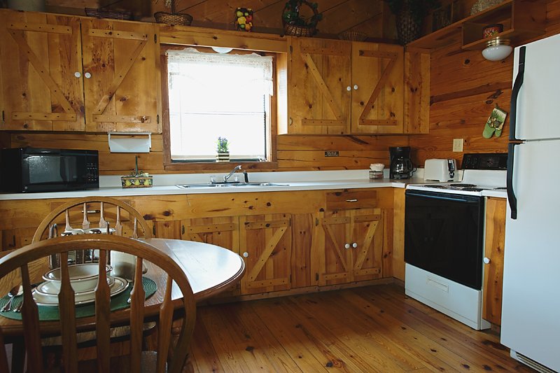 The Valley Dream's fully furnished kitchen area
