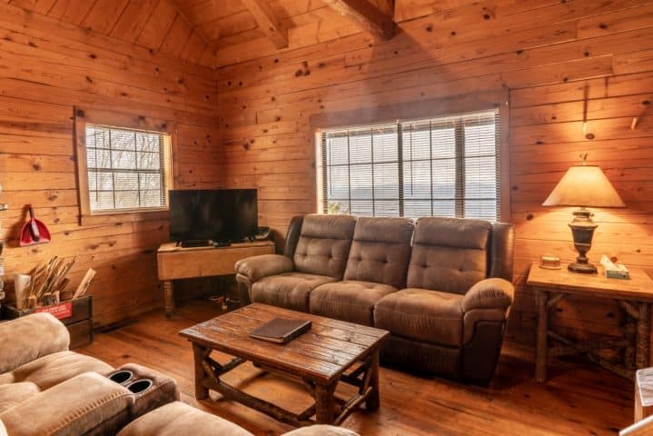 The Arkansas Cabin and its roomy living area is a guest favorite for romantic getaways and gatherings of friends.