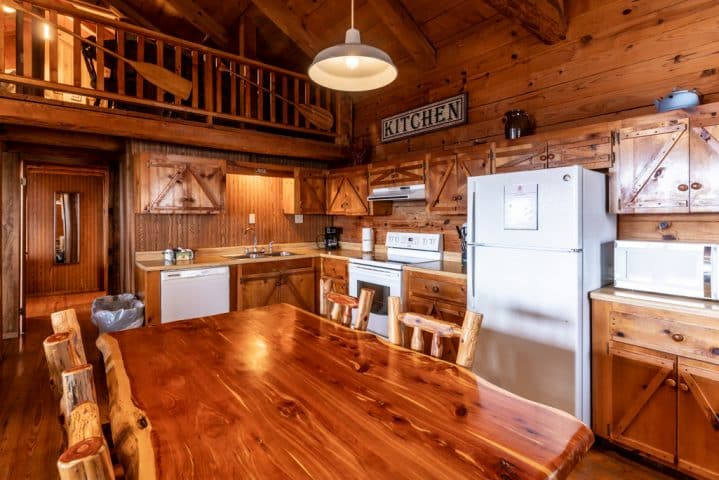 The Arkansas Cabin features a spacious, fully-appointed kitchen.