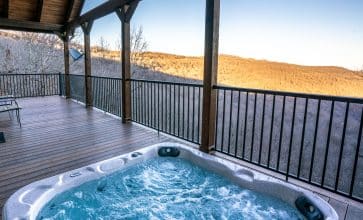 Wildwood Cabin Hot tub