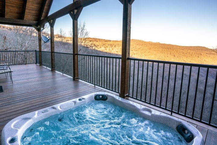 Wildwood Cabin Hot tub