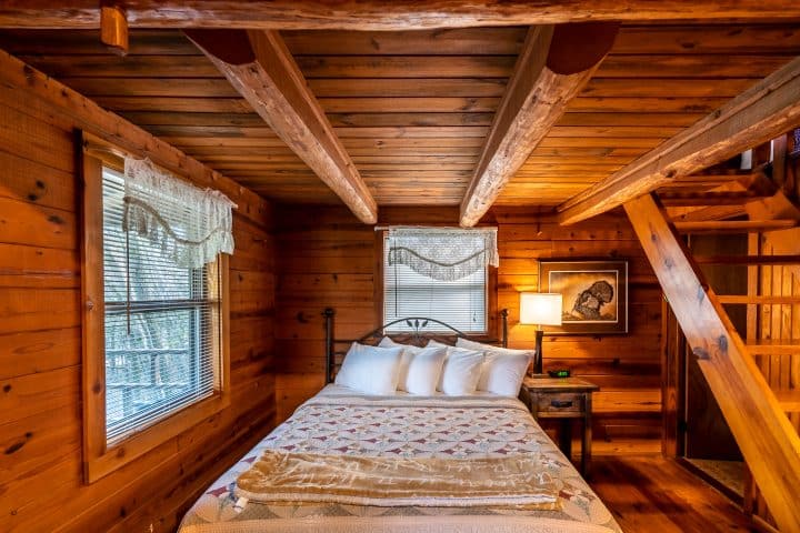 Main bed in the Crossbow Cabin