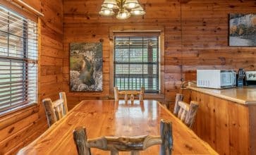 The Dining area in Buffalo River Cabin