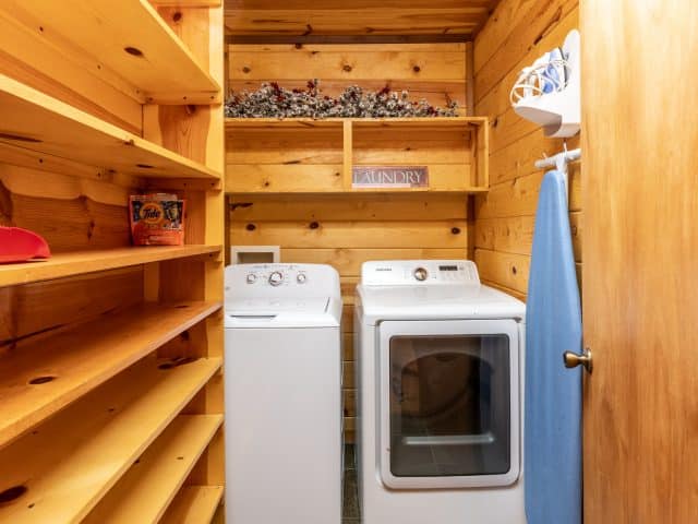 Washer and Dryer in the Mountain Sunset Cabin