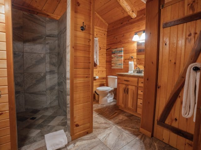 View into the showerbath of the Valley Secret Cabin