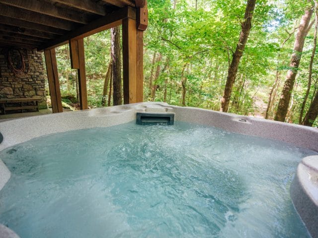 The hot-tub at Mills Cabin.