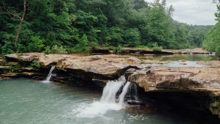 A view of Kings River Falls in the Summer.