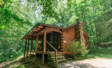 The Valley Dream Cabin in its tucked-away location in Ponca.