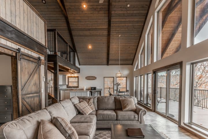 Surround yourself with elegance in the living room of the Morning Glory Cabin.