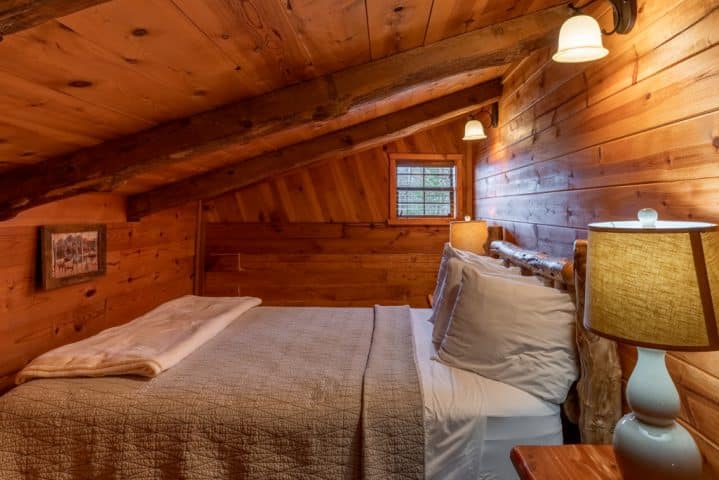 one of the upstairs bedrooms in the Windridge Cabin