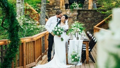 Couple getting married at Ponca Creek Lodge